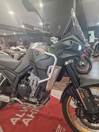 Kove 800 XPRO 2025 (MODELO 2025)
