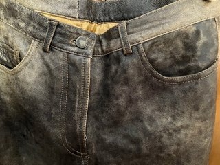 Completo donna pelle sartoriale marrone con collo