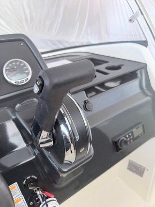 Quicksilver Activ 605 Open