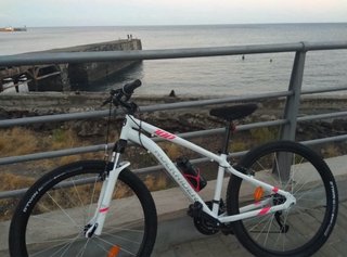 Bicicleta B'TWIN MTB Blanca