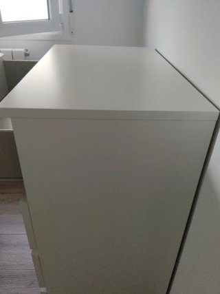 Cómoda Malm Ikea 4 cajones blanca