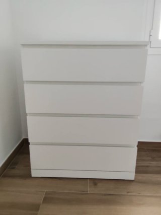 Cómoda Malm Ikea 4 cajones blanca