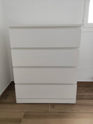 Cómoda Malm Ikea 4 cajones blanca