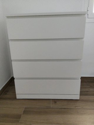 Cómoda Malm Ikea 4 cajones blanca