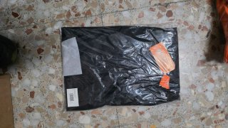Pantalón impermeable negro