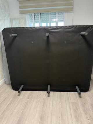Base tapizada 150x190 comprada en abril de 2026