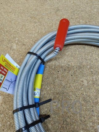 Espiral limpiadora de desagües con broca de recup.
