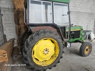 Tractor John Deere 2130