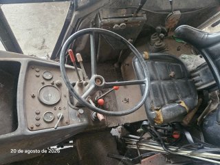Tractor John Deere 2130
