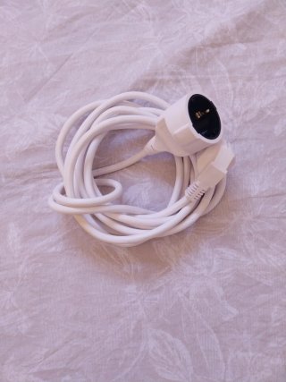 Alargador blanco de 5 metros. 1'5 mm