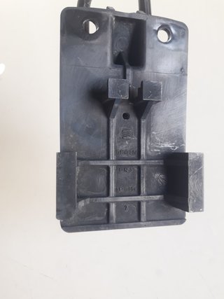Retenedor freno puerta trasera izq - SEAT INCA