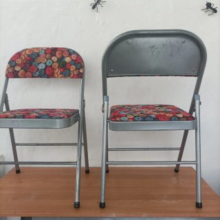 2 Sillas Plegables .