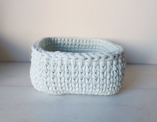 Cesta crochet cuadrada multiusos