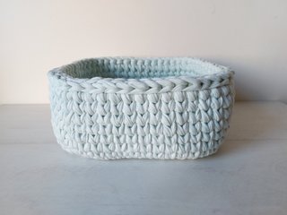 Cesta crochet cuadrada multiusos