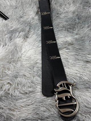 Cinturón Negro y Plateado Chrome Hearts