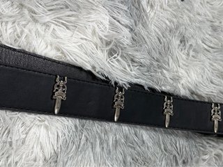 Cinturón Negro y Plateado Chrome Hearts