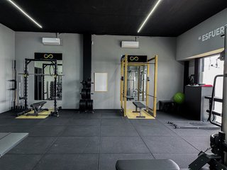 Traspaso Centro de Entrenamiento Personal y fisio