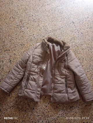 Chaqueta acolchada beige mujer