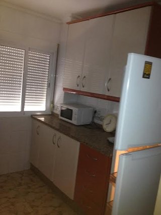 ALQUILO HABITACION EN PISO DE 6 HABITACIONES