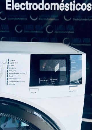 661.Secadora AEG 8Kg nueva tara