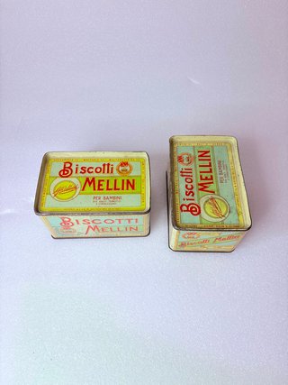 2 Scatolette in latta Biscotti Mellin del 1957