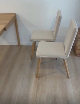 Mesa de comedor de madera