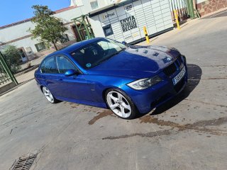 BMW 330i pack M pegatina C