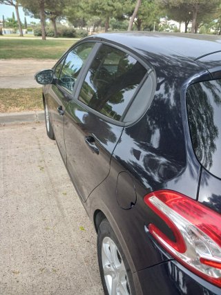 Peugeot 208 1.4 HDi Diésel 136.000 km