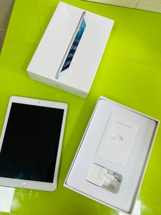 iPad Air 1ª generación 16GB WiFi Plata