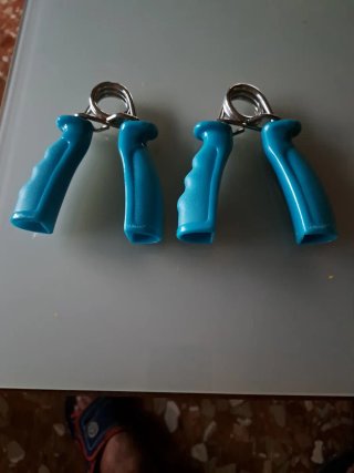 2 Agarradores de Mano Azules