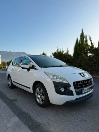 Peugeot 3008 2012