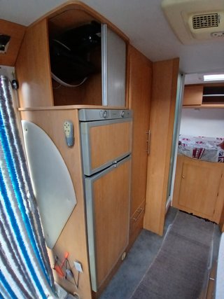 Autocaravana integral Bavaria i71 (2010)