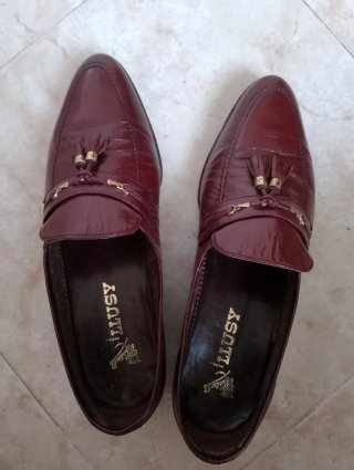 Talla 42 Zapatos de cuero marrones con borlas