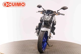 YAMAHA MT 03