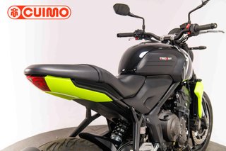 TRIUMPH TRIDENT 660