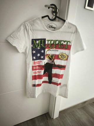 Camiseta Disney Muppets Magazine Kermit