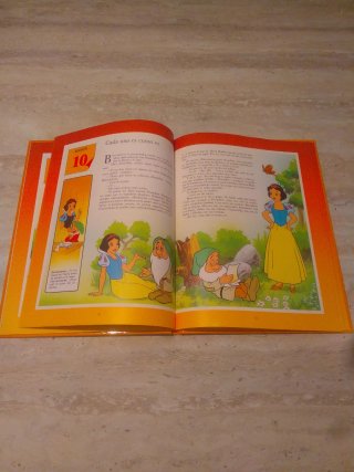 Un cuento cada día