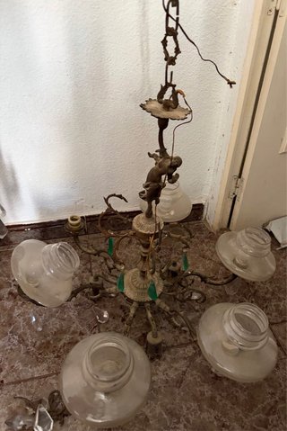 Lámpara araña y candelabros antiguos