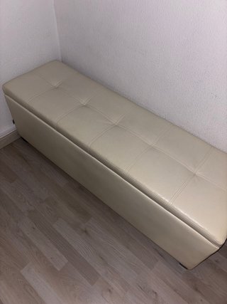 Lote cama con base, baúl y cajonera