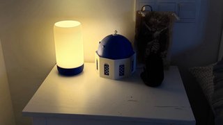 Lámpara de mesa moderna