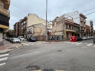 Local comercial en venta en Centro Ciudad en Linares