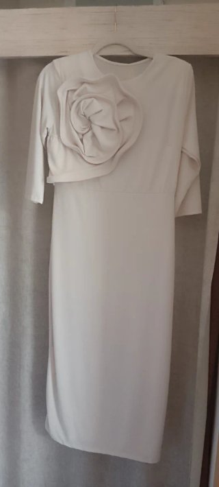 Vestido midi elegante beige, talla40-44