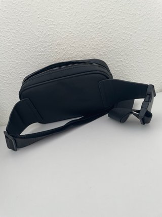 Riñonera Lacoste Negra
