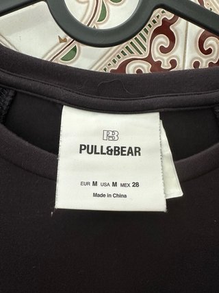 Camiseta Pull&Bear Negra Manga Corta