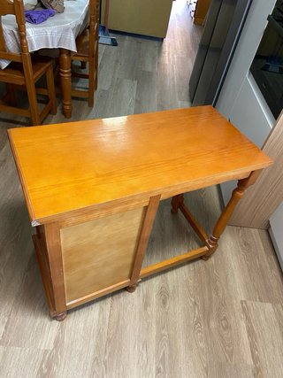 Escritorio de madera clásico