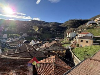 Casa en venta en Aller
