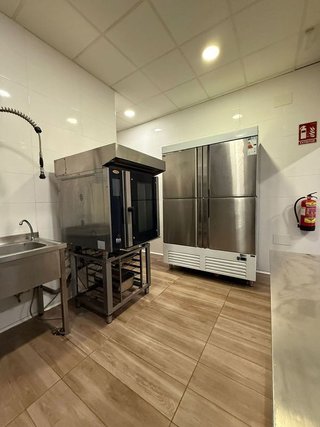 Local comercial en venta en Renfe - Bulevar 1º y 2º Fase en Jaén