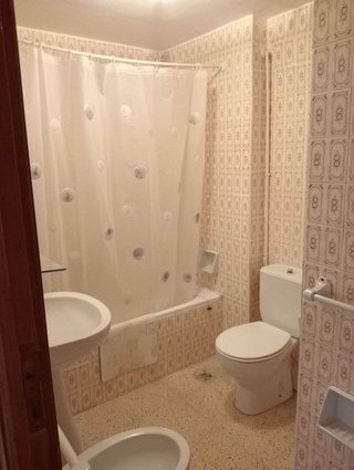 Piso en alquiler en Polígono Cartuja – La Paz en Granada
