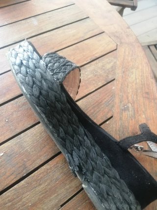 Sandalias negras trenzadas