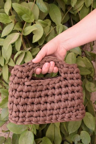 Bolso de mano rectangular crochet